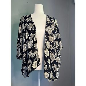 Brandy Melville Black Cream Floral Kimono OS